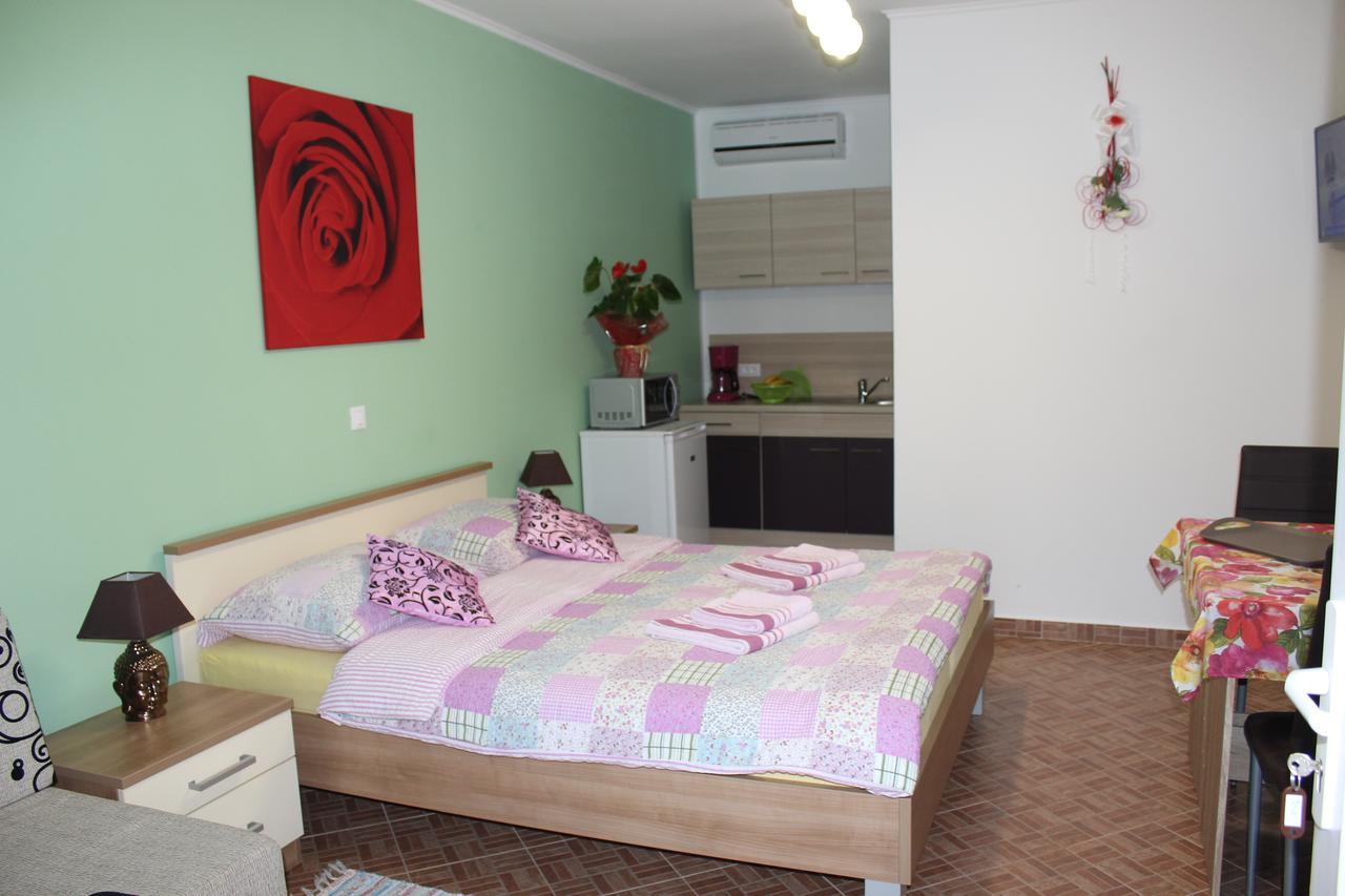 Rooms Katarina Kadumi Экстерьер фото